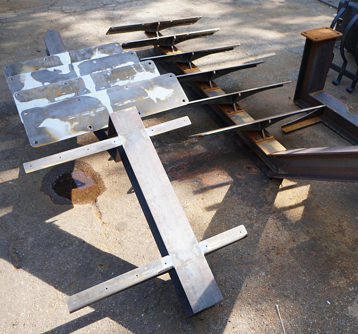 rusted steel cantilevered stairs detail4