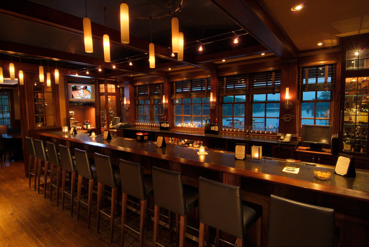 Mountain Lakes Club bar restaurant interior design